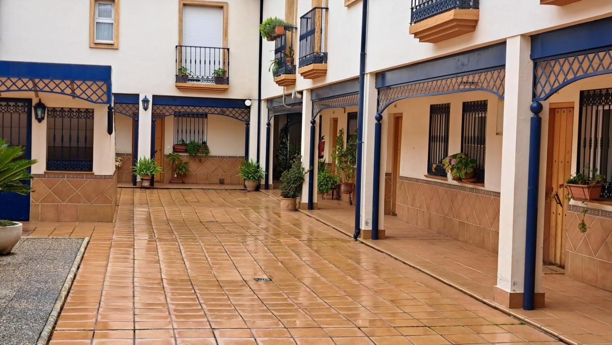 Apartamentos Maria Cristina Con Parking Gratis Córdoba Eksteriør billede