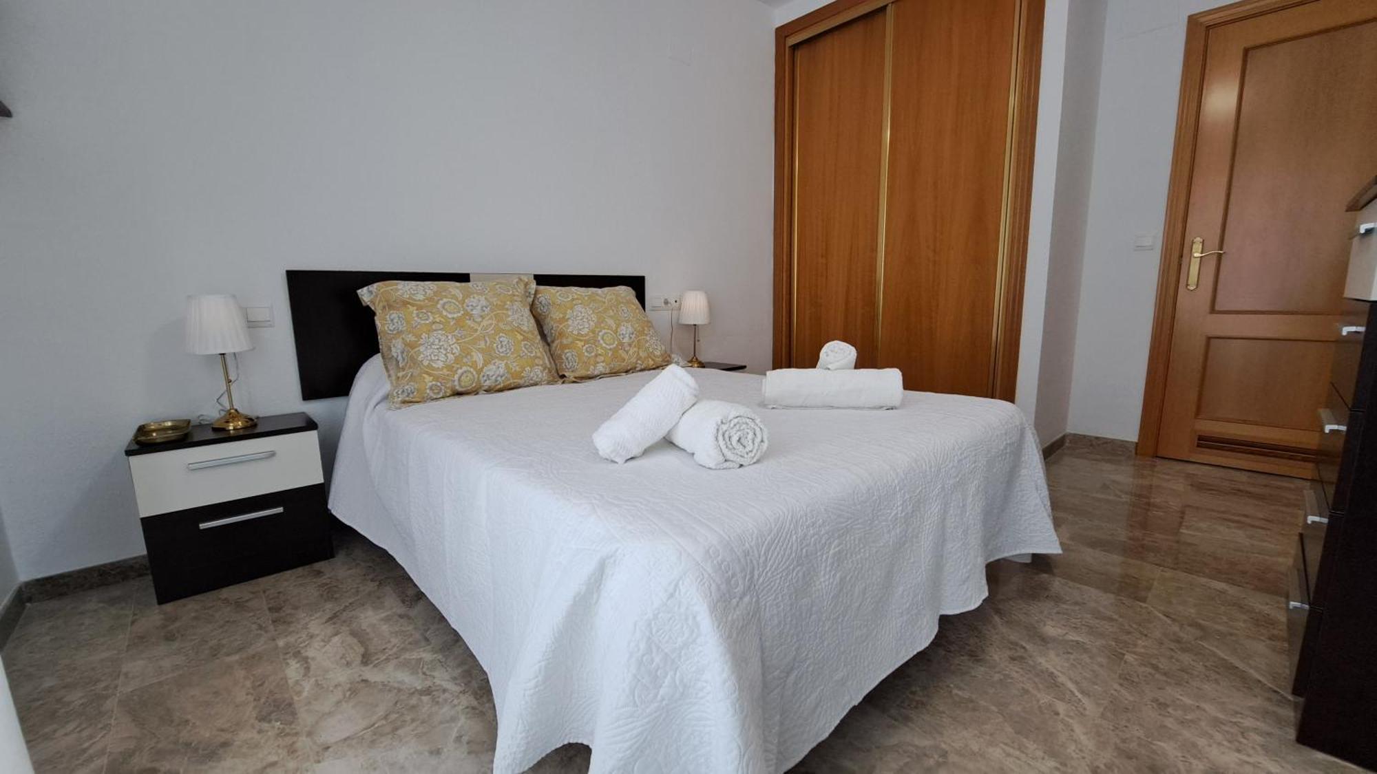 Apartamentos Maria Cristina Con Parking Gratis Córdoba Eksteriør billede
