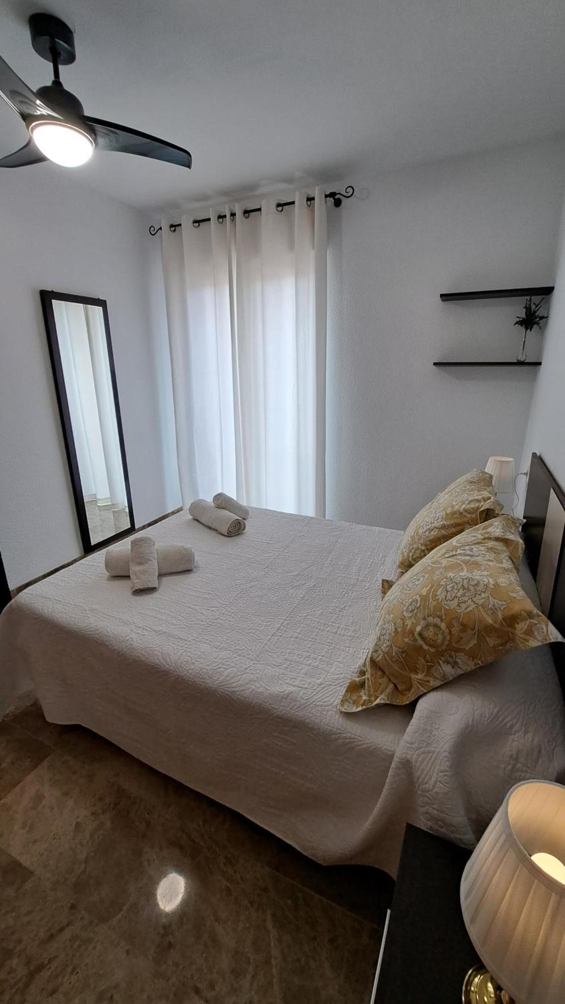 Apartamentos Maria Cristina Con Parking Gratis Córdoba Eksteriør billede