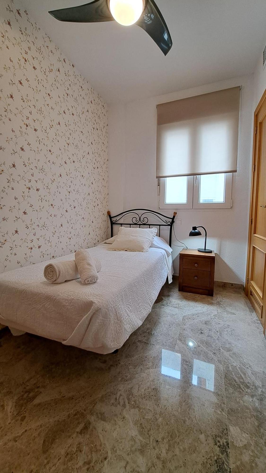 Apartamentos Maria Cristina Con Parking Gratis Córdoba Eksteriør billede