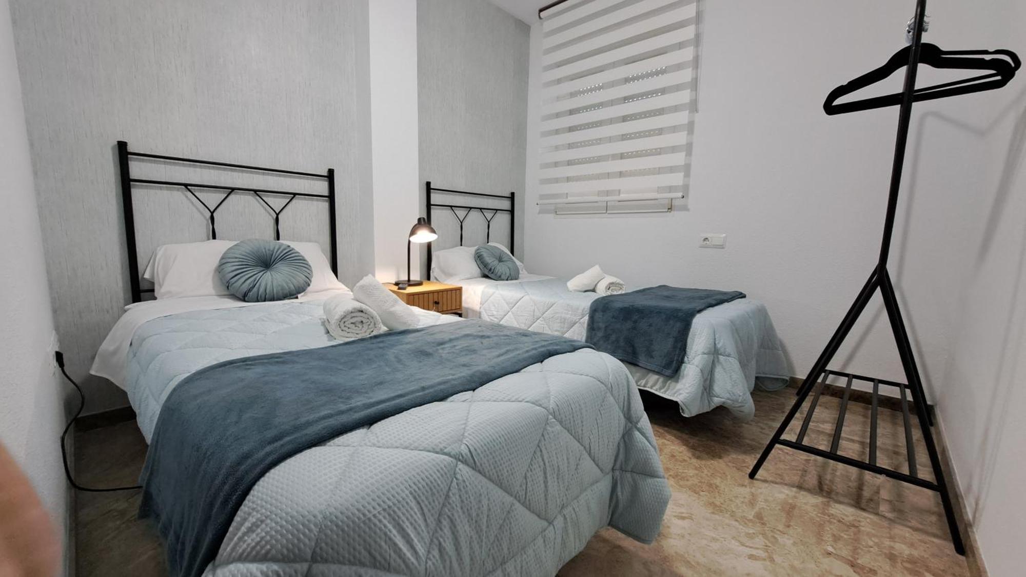 Apartamentos Maria Cristina Con Parking Gratis Córdoba Værelse billede
